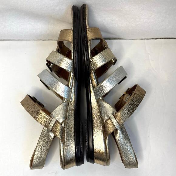 Sofft Metallic Strappy Buckle Sandals Women’s Size 8 - Picture 3 of 7
